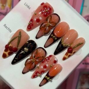 Handgemachte Press On Nails Komplett Set