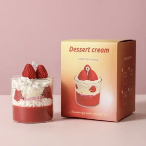 Handgemacht Erdbeer Vanilla Sundae Kerze mit Streuseln